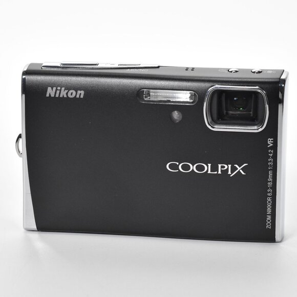 Nikon Coolpix S50 Digital Camera 7.2MP 3x Optical Zoom with VR 32GB SD Card - Picture 2 of 16